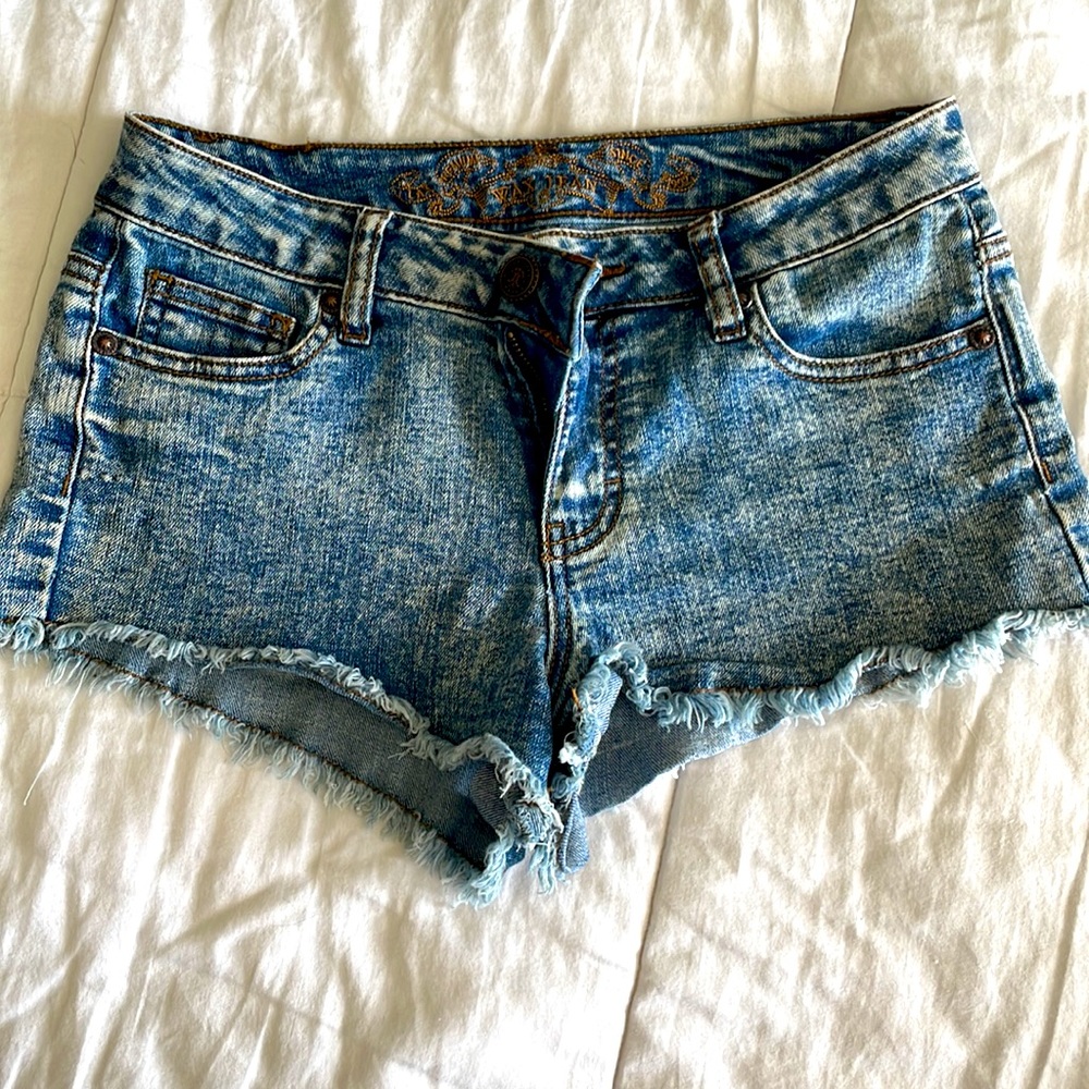Wax Jeans Denim shortie shorts